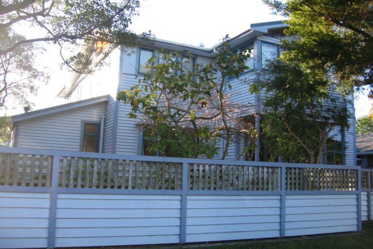 Photo of property in 45 Totara Crescent, Woburn, Lower Hutt, 5010
