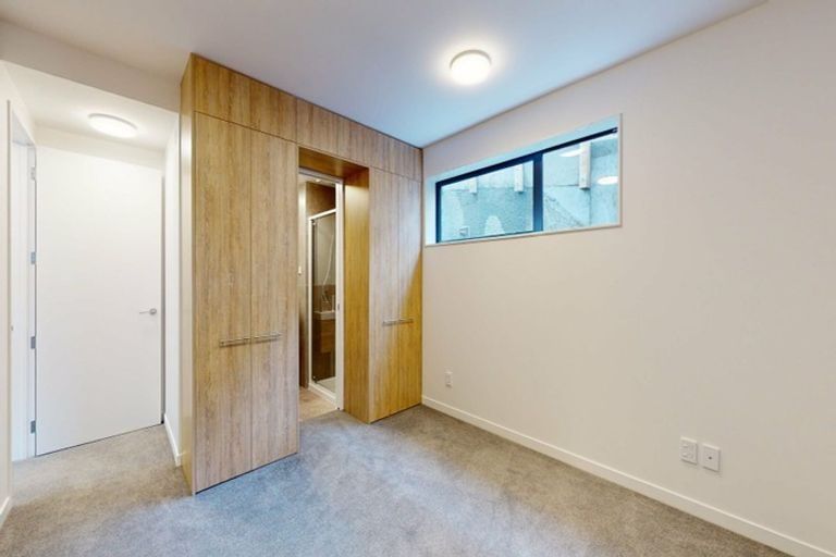 Photo of property in 4/67 Tiketike Way, Brooklyn, Wellington, 6021