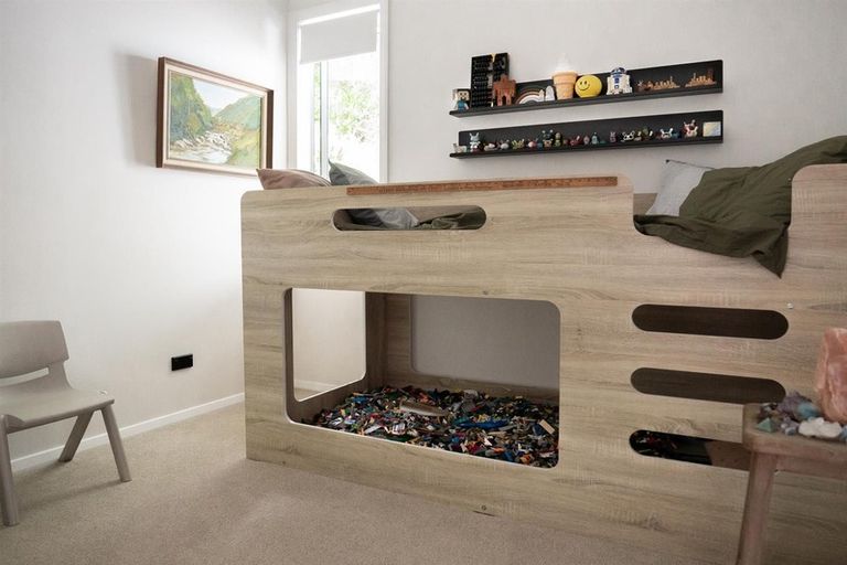 Photo of property in 122 Seddon Street, Naenae, Lower Hutt, 5011