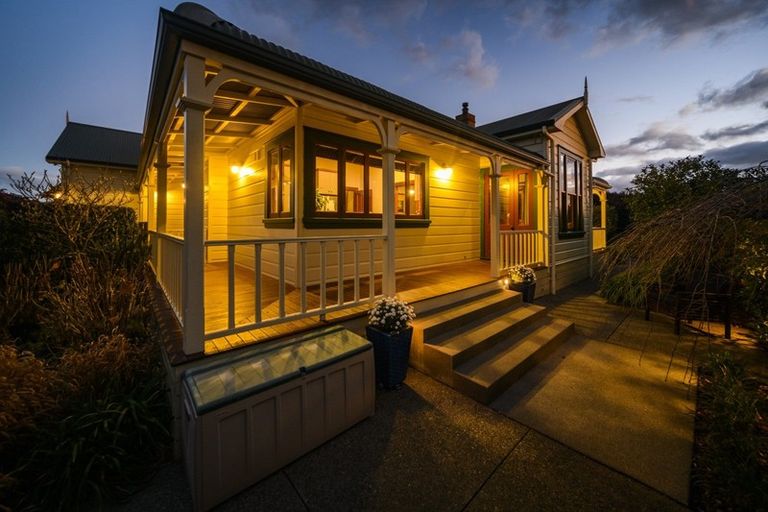Photo of property in 79 Cashmere Drive, Fitzherbert, Palmerston North, 4410