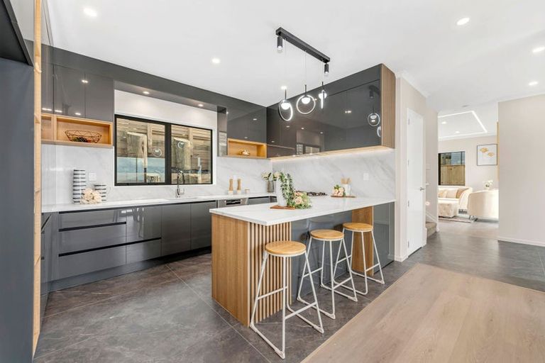 Photo of property in 30 Adamson Road, Flat Bush, Auckland, 2019