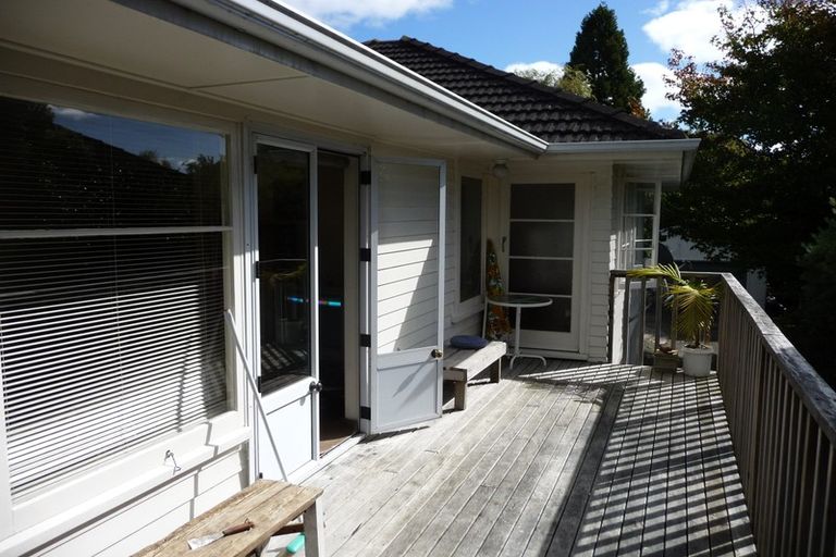 Photo of property in 32 Kervil Avenue, Te Atatu Peninsula, Auckland, 0610