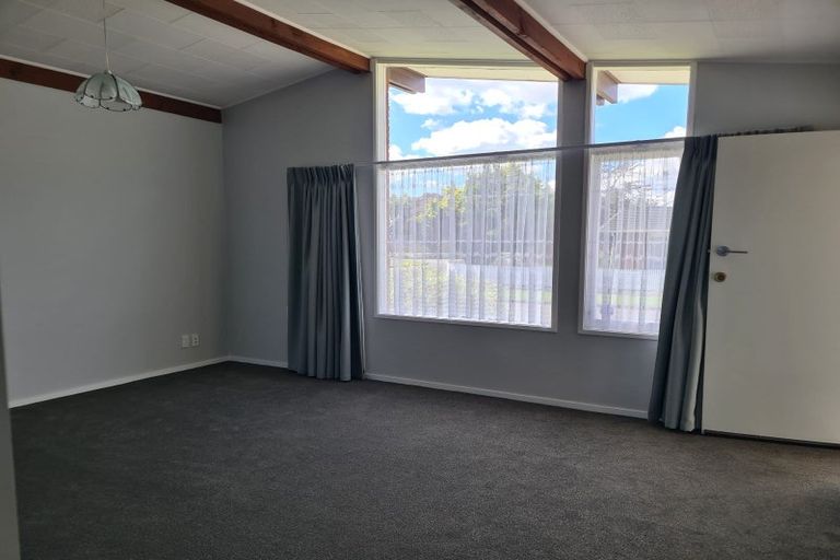 Photo of property in 2 Drury Street, Cloverlea, Palmerston North, 4412