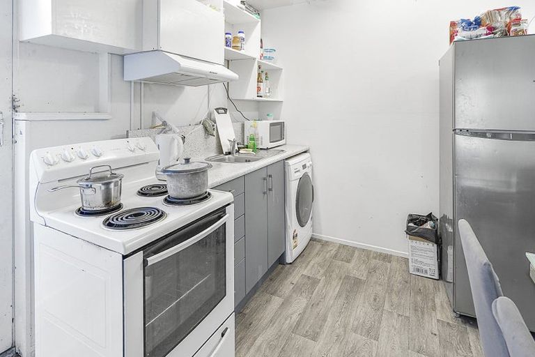 Photo of property in 102 Newcastle Road, Dinsdale, Hamilton, 3204