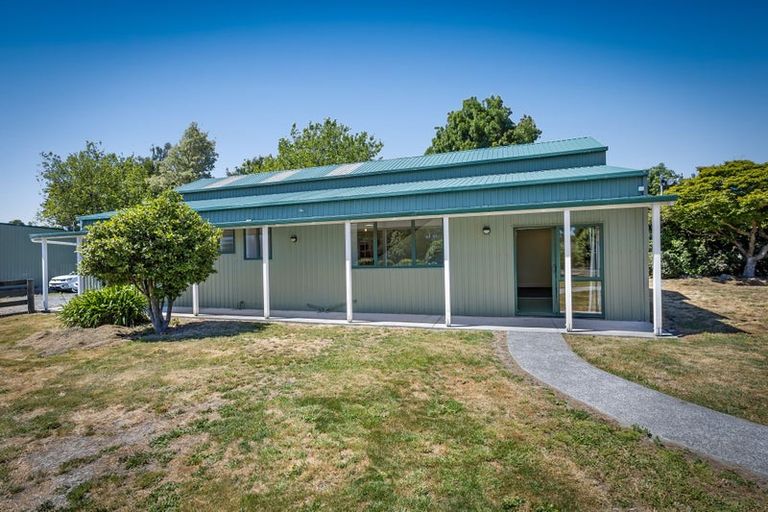 Photo of property in 704 Hawkins Road, Marshland, Christchurch, 8051