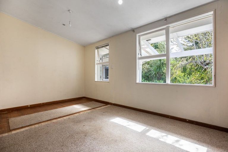 Photo of property in 224 Glengarry Road, Glen Eden, Auckland, 0602