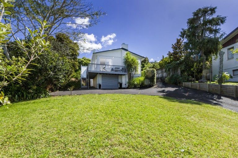 Photo of property in 1/5 Jutland Street, Mairangi Bay, Auckland, 0630