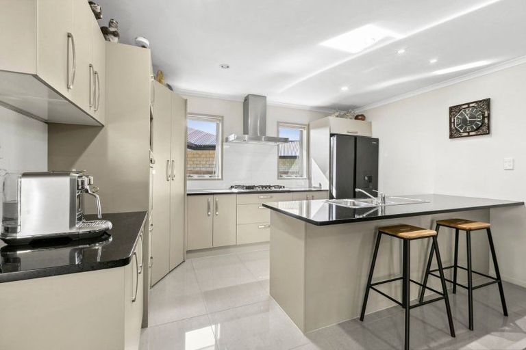 Photo of property in 16c Cyrus Street, Whalers Gate, New Plymouth, 4310