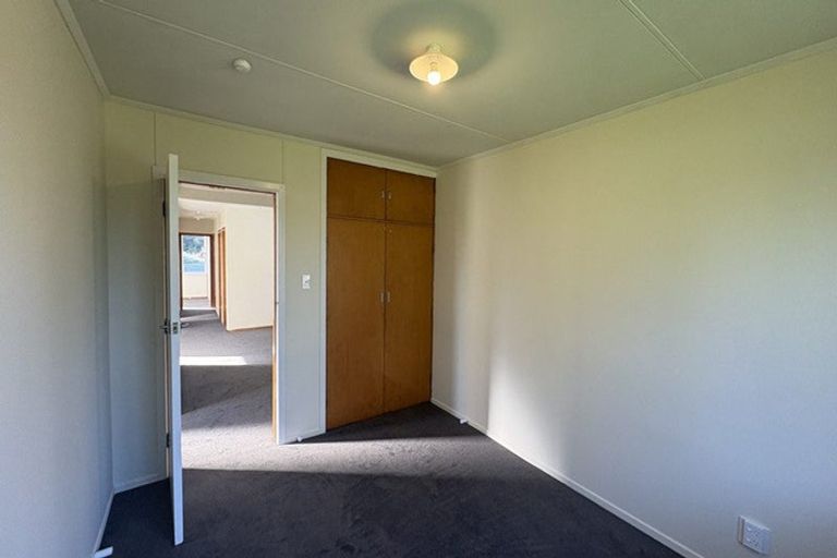 Photo of property in 83 River Road, Masterton, 5810