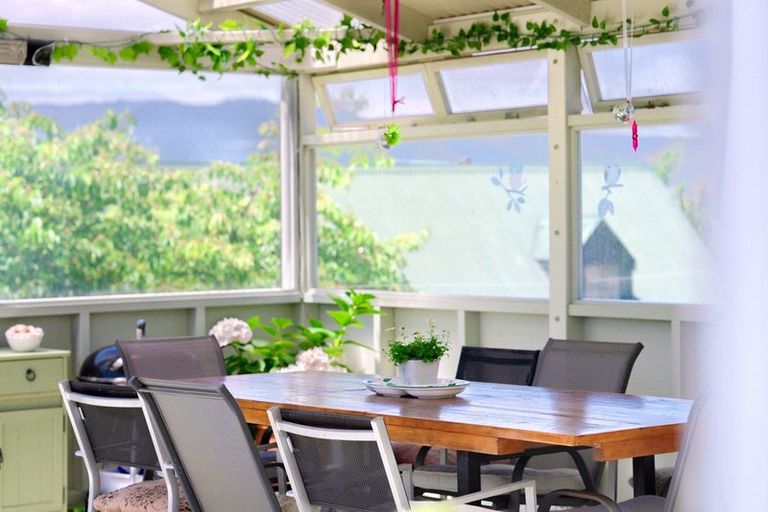 Photo of property in 10 Douglas Street, Paraparaumu Beach, Paraparaumu, 5032