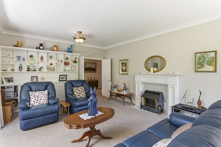 Photo of property in 9 Maple Lane, Waikanae, 5036