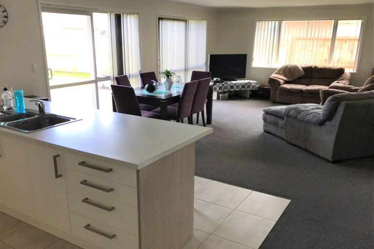 Photo of property in 15 Teatree Close, Huntington, Hamilton, 3210