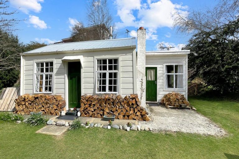 Photo of property in 42 Leven Street, Naseby, 9396