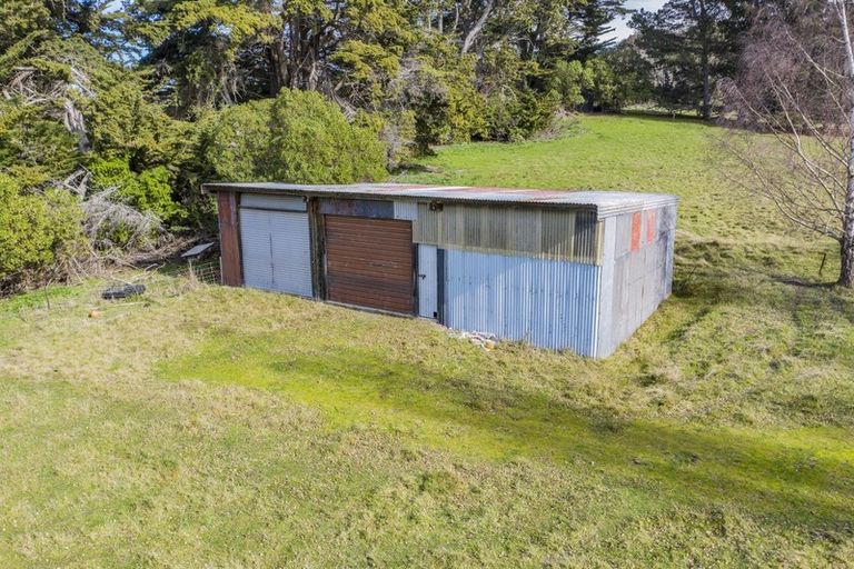 Photo of property in 10 Manuka Bay Road, Domett, Cheviot, 7383