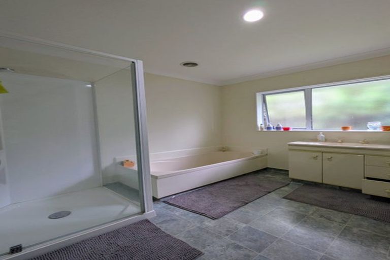 Photo of property in 35 Spackman Crescent, Paraparaumu, 5032