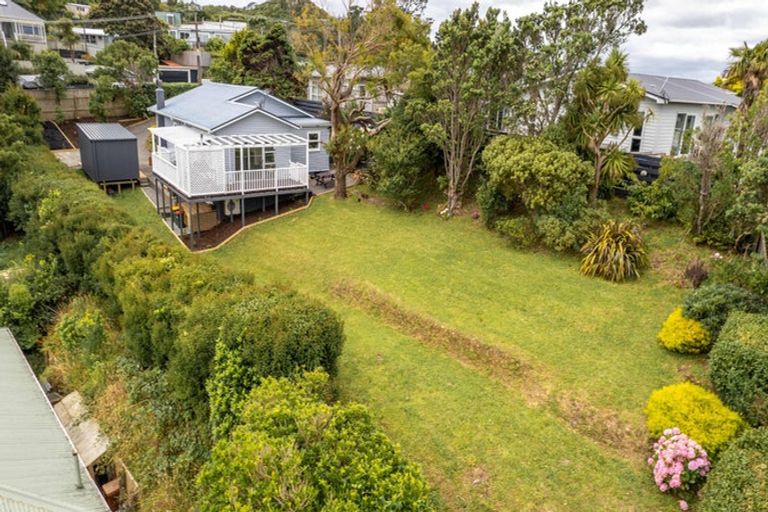 Photo of property in 50 Maungaraki Road, Korokoro, Lower Hutt, 5012