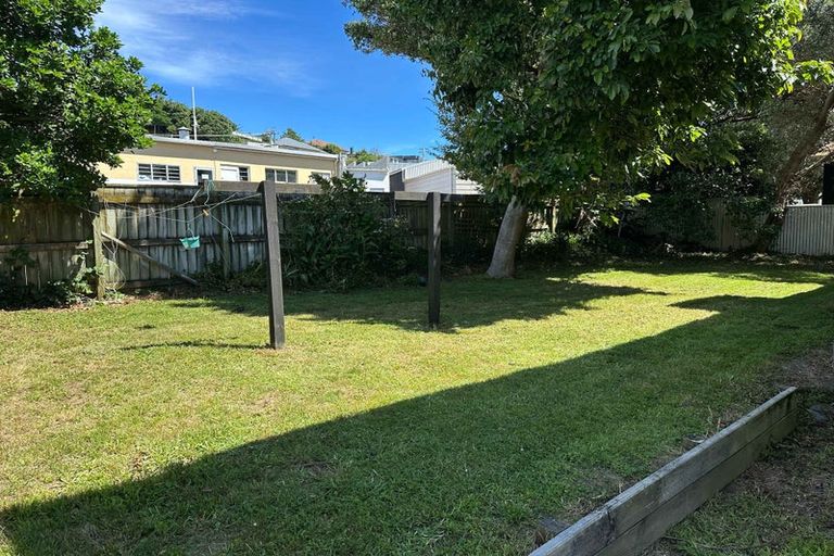 Photo of property in 61 Whiteley Street, Moturoa, New Plymouth, 4310