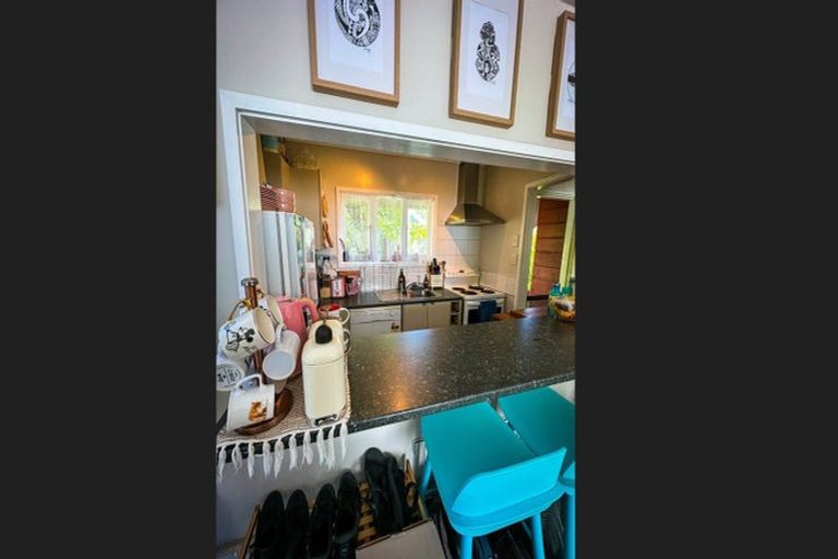 Photo of property in 2/3 Paeroa Street, Newtown, Wellington, 6021