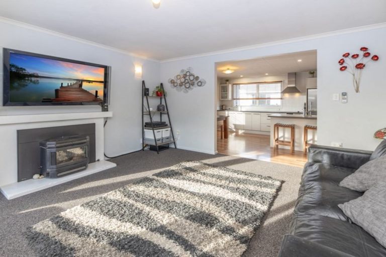 Photo of property in 9 Mottram Street, Redwood, Christchurch, 8051