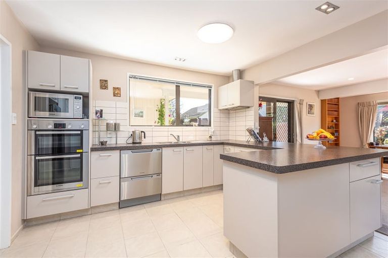 Photo of property in 37 Corfe Street, Ilam, Christchurch, 8041
