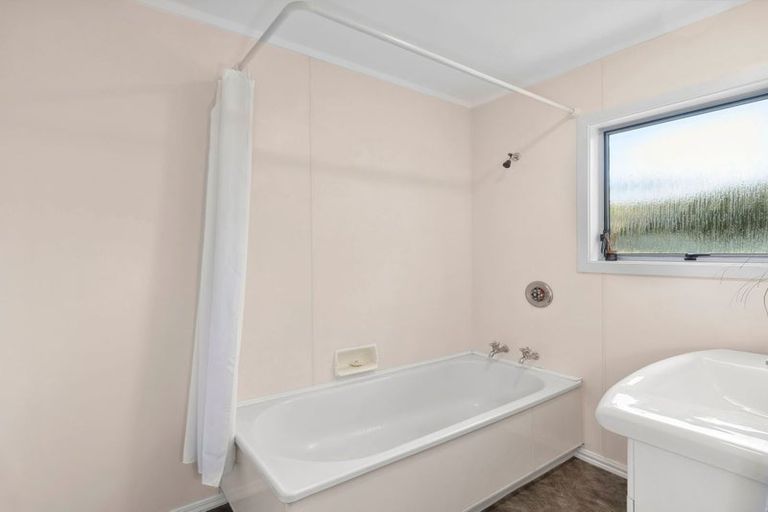 Photo of property in 12 Blackwood Street, Wakatu, Nelson, 7011