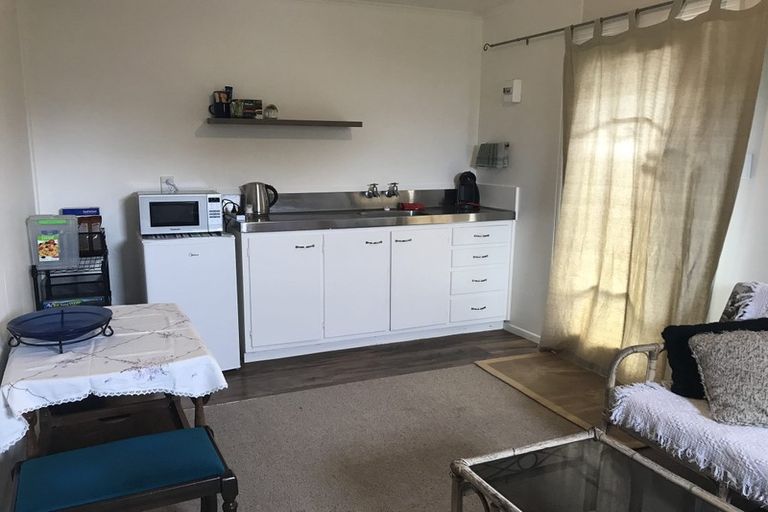 Photo of property in 16 Parau Street, Kaiti, Gisborne, 4010