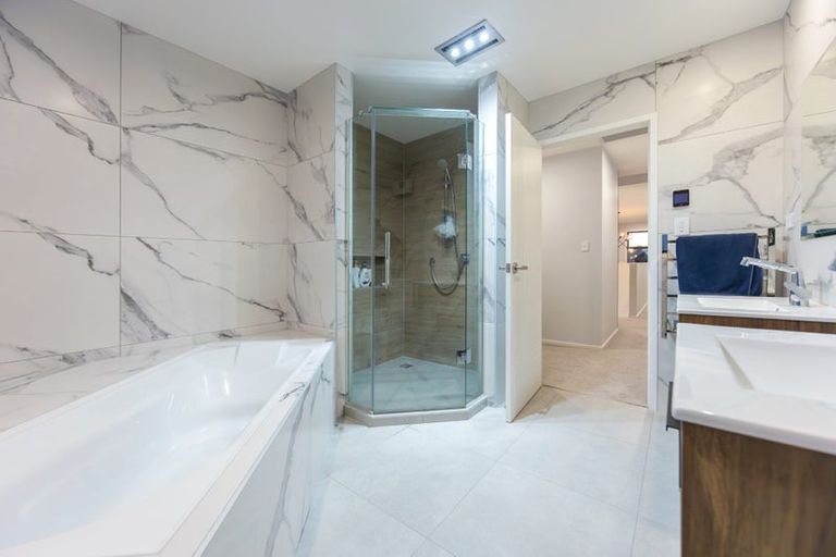 Photo of property in 35 Johns Creek Crescent, Silverdale, 0932