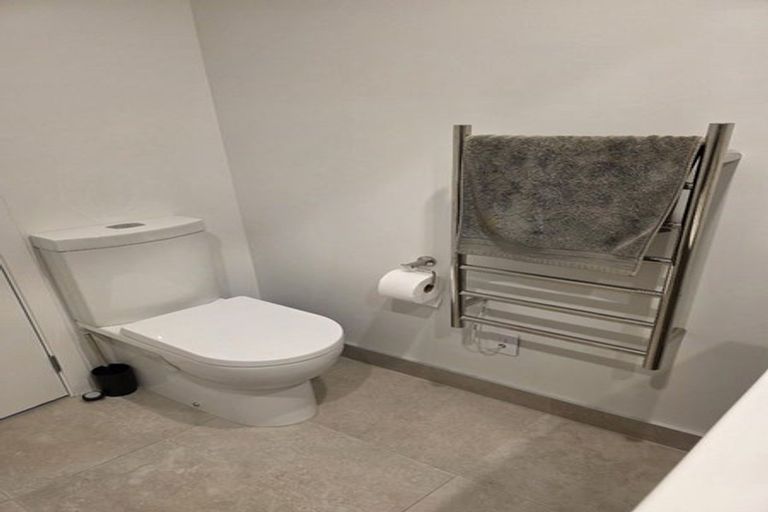 Photo of property in 9/43 Yeovil Road, Te Atatu Peninsula, Auckland, 0610