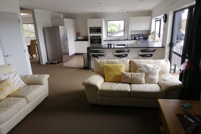 Photo of property in 24 Montclair Rise, Browns Bay, Auckland, 0630