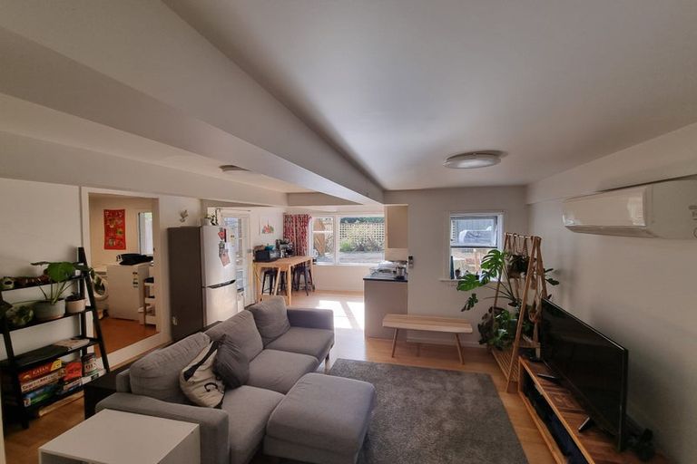 Photo of property in 22 Clarence Street, Brooklyn, Wellington, 6021