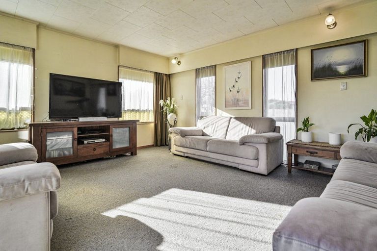 Photo of property in 1422 Woodstock Avenue, Mayfair, Hastings, 4122