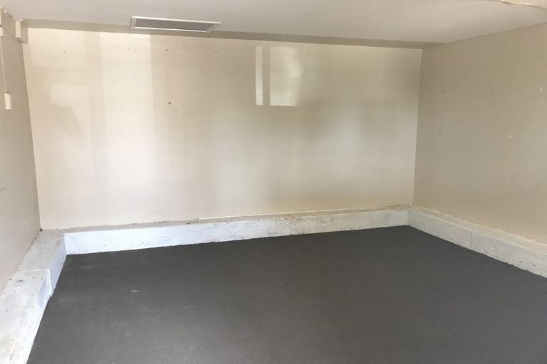 Photo of property in 4 Kahu Street, Utuhina, Rotorua, 3015