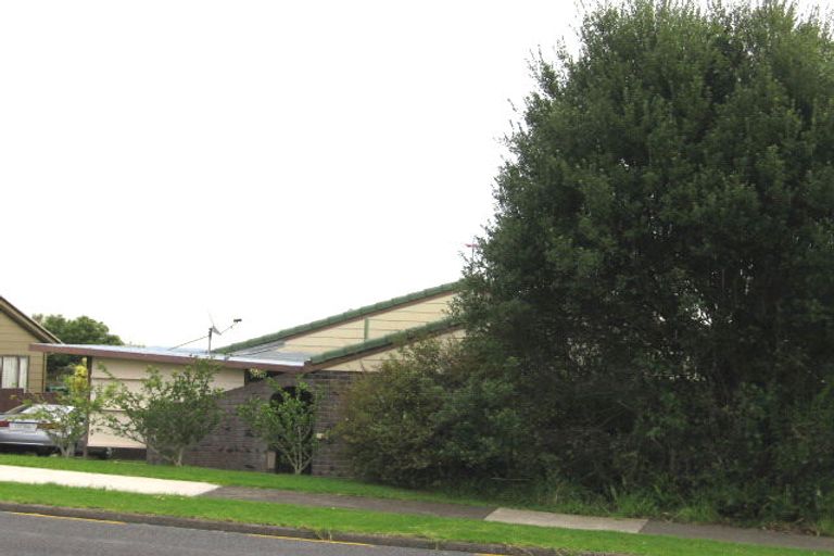 Photo of property in 81 Sandspit Road, Shelly Park, Auckland, 2014