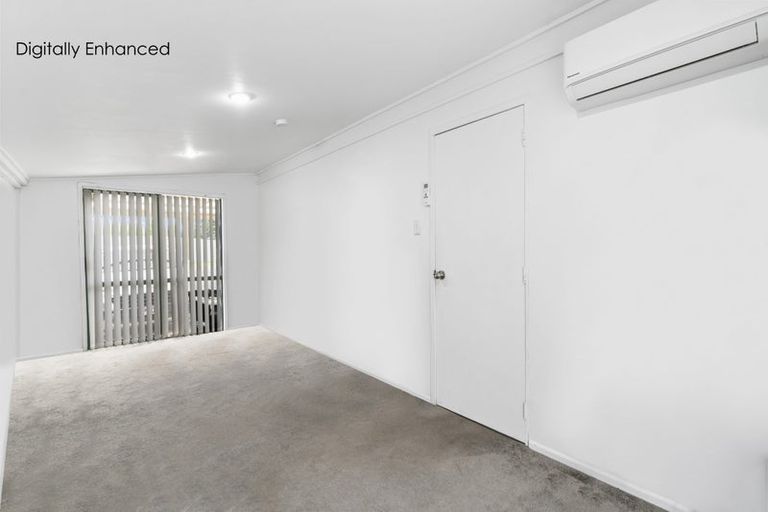 Photo of property in 1/9 Barcroft Place, Clendon Park, Auckland, 2103