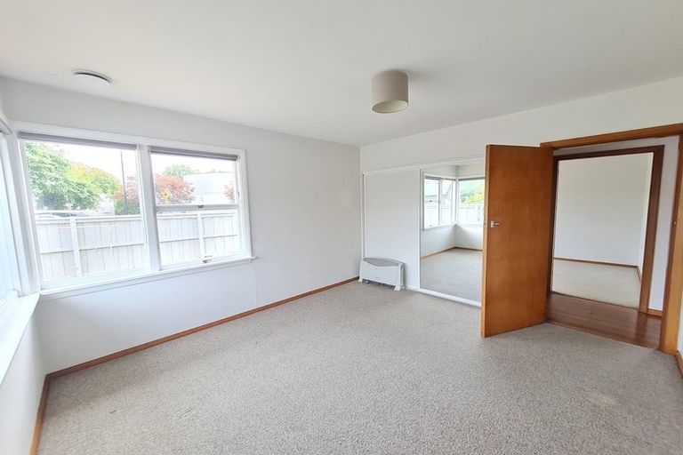 Photo of property in 1/28 Aikmans Road, Merivale, Christchurch, 8014