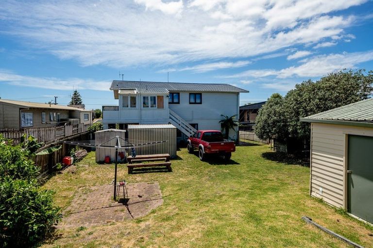 Photo of property in 1034 Papamoa Beach Road, Papamoa Beach, Papamoa, 3118
