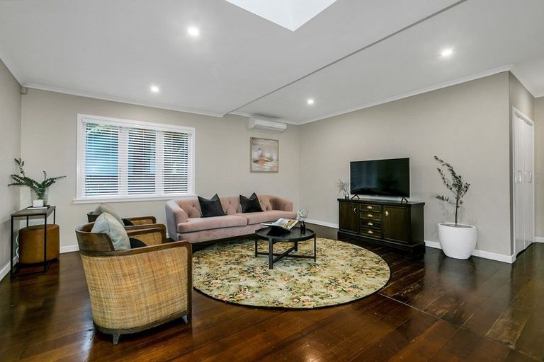 Photo of property in 47 Moa Road, Point Chevalier, Auckland, 1022