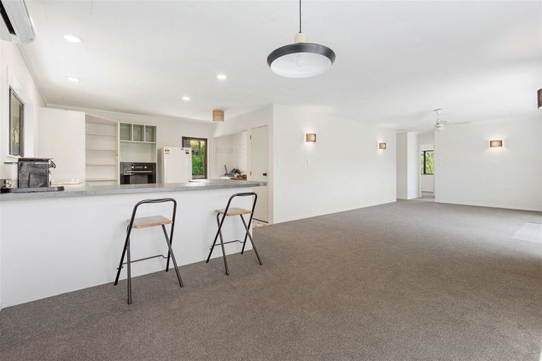 Photo of property in 79 Yorke Road, Haruru, 0204