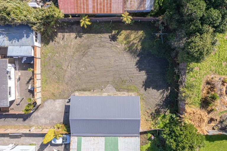 Photo of property in 19 Tongariro Street, Castlecliff, Whanganui, 4501