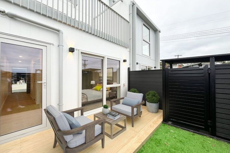 Photo of property in 17/9 Aeroview Drive, Beach Haven, Auckland, 0626