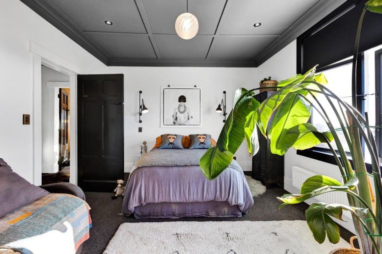 Photo of property in 120 Pendarves Street, New Plymouth, 4312