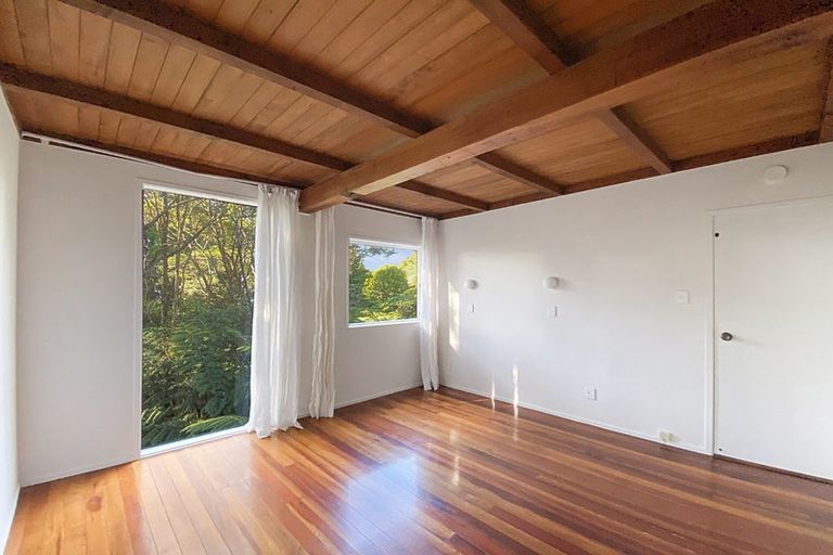 Photo of property in 221 Titirangi Road, Titirangi, Auckland, 0604