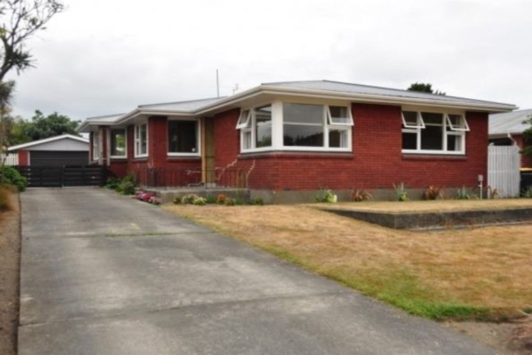 Photo of property in 87 Bickerton Street, Wainoni, Christchurch, 8061