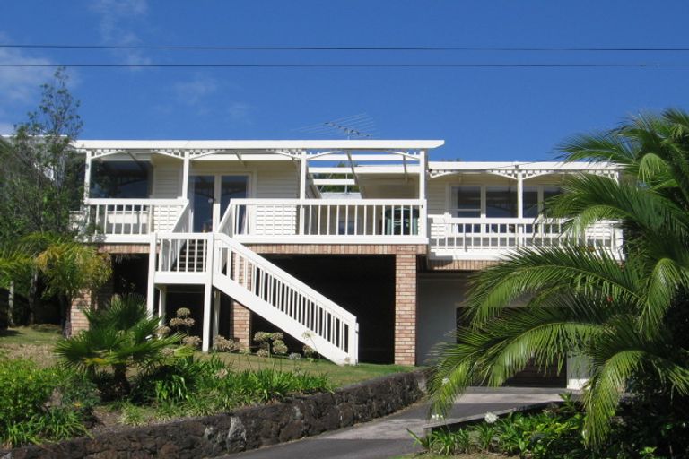 Photo of property in 54 Beulah Avenue, Rothesay Bay, Auckland, 0630