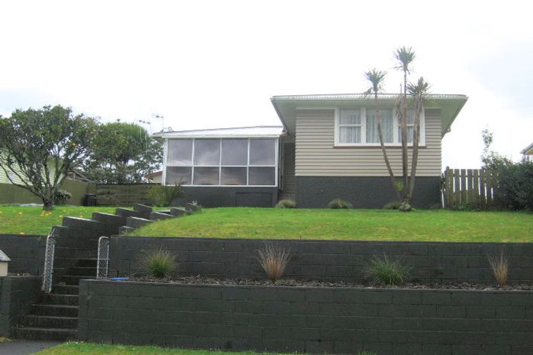 Photo of property in 10 Ogle Crescent, Te Kamo, Whangarei, 0112