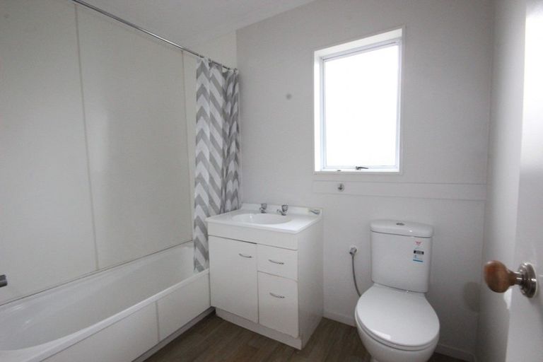 Photo of property in 60 Newton Place, Westbrook, Palmerston North, 4412