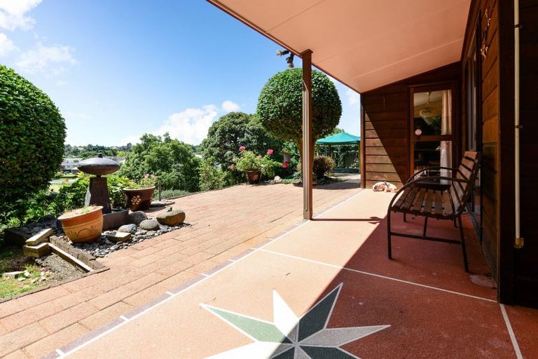 Photo of property in 12 Grassy Downs Place, St Andrews, Hamilton, 3200