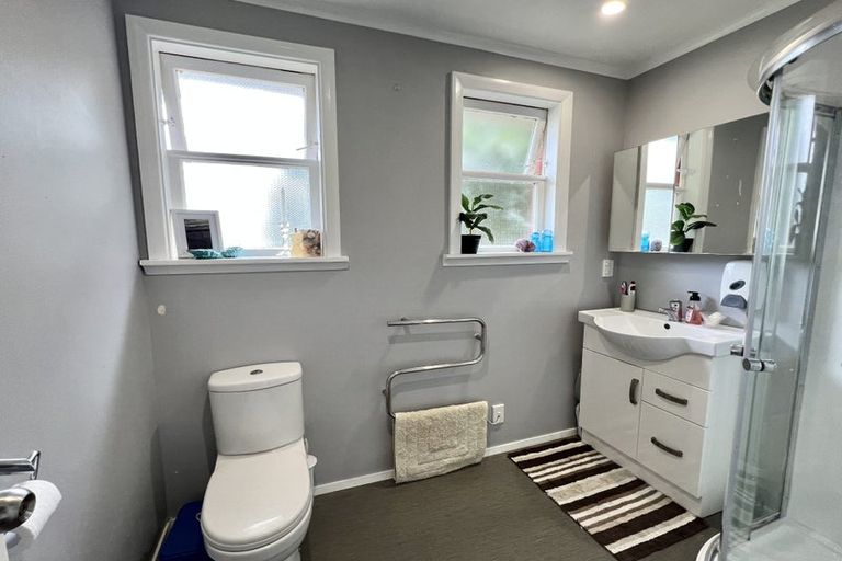 Photo of property in 1 Mchardie Street, Trentham, Upper Hutt, 5018