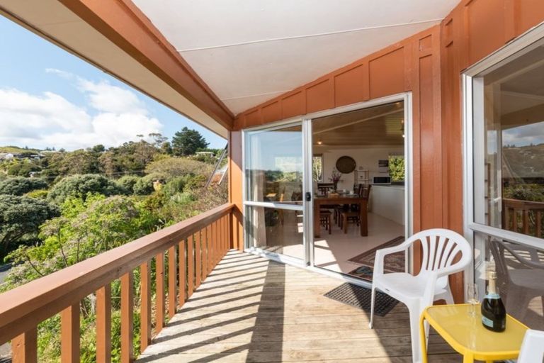 Photo of property in 7 Powells Road, Cable Bay, 0420