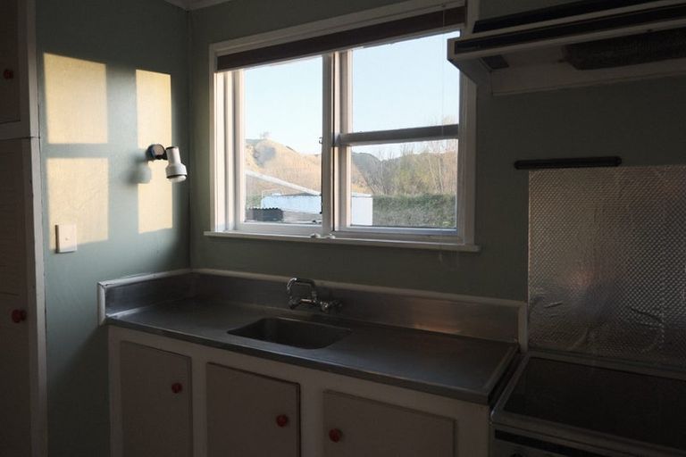 Photo of property in 9 Rangatira Road, Te Karaka, 4022